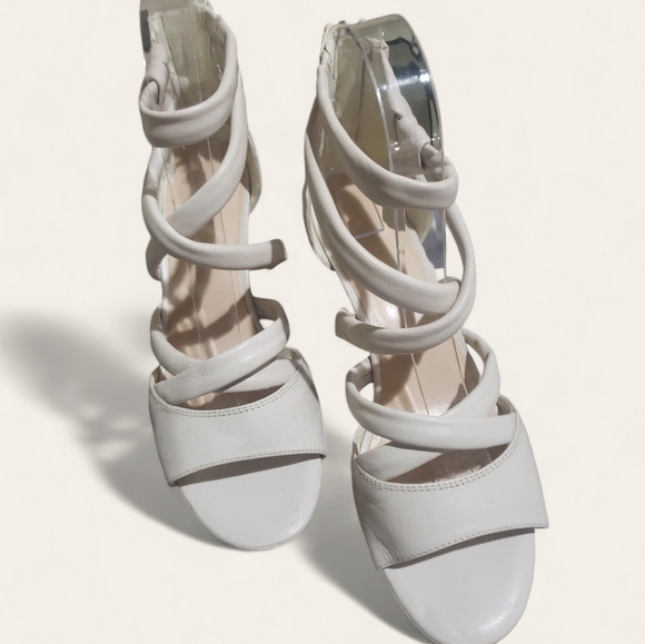 ELEGANT CREAM STRAPPY SANDALS LEATHER UPPERS - Picture 9 of 12